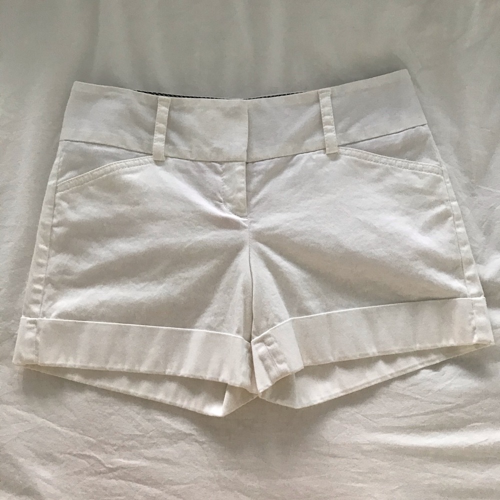 NWOT - Express white dress shorts